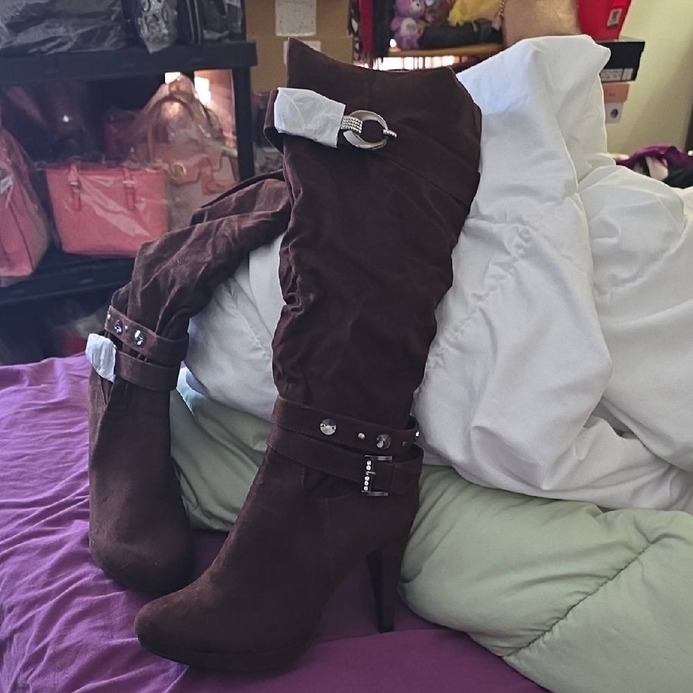 New Size 9 Brown Knee High Heel Boots
